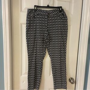 Roz & Ali pattern Pants size 12